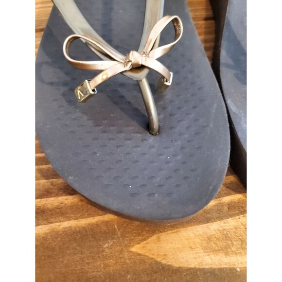 Vionic Beach Womens Flip-Flops Metallic Gold Bow Strap Size 9.5 Brown Sandals - Picture 3 of 9